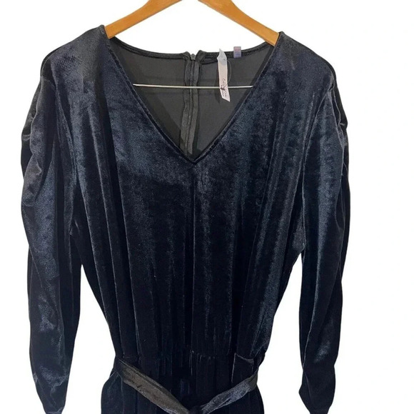 NY Collection Petite Plus Black Velvet Jumpsuit Long Sleeve V Neck Cocktail - Picture 3 of 7